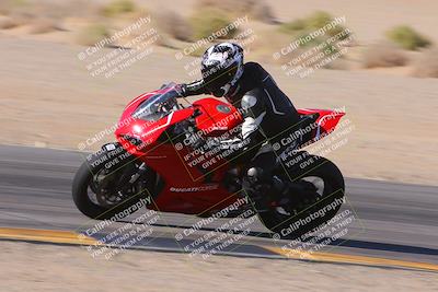 media/Dec-10-2023-SoCal Trackdays (Sun) [[0ce70f5433]]/Turn 9 Inside Set 2 (1115am)/